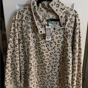 GreenTea Cream and Gray Patterned Zip Up Sweater